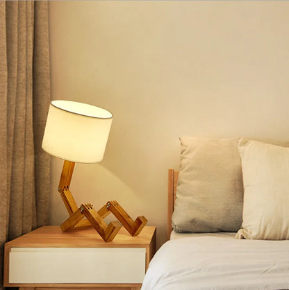 Wooden Robot Table Lamp – Creative Nordic Desk Lamp for Modern Home Decor